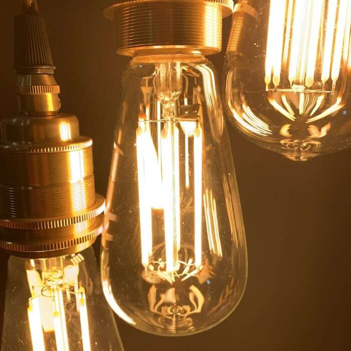 Vintage Industrial Filament LED 6W Light LONG Lamps Bulb Squirrel Cage Edison A+